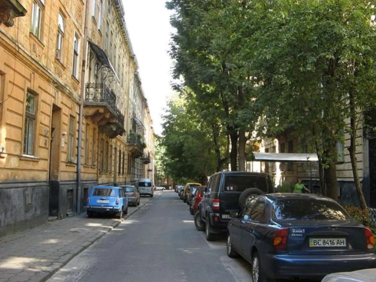 Львовский Дворик 0*, Lviv Ukraine