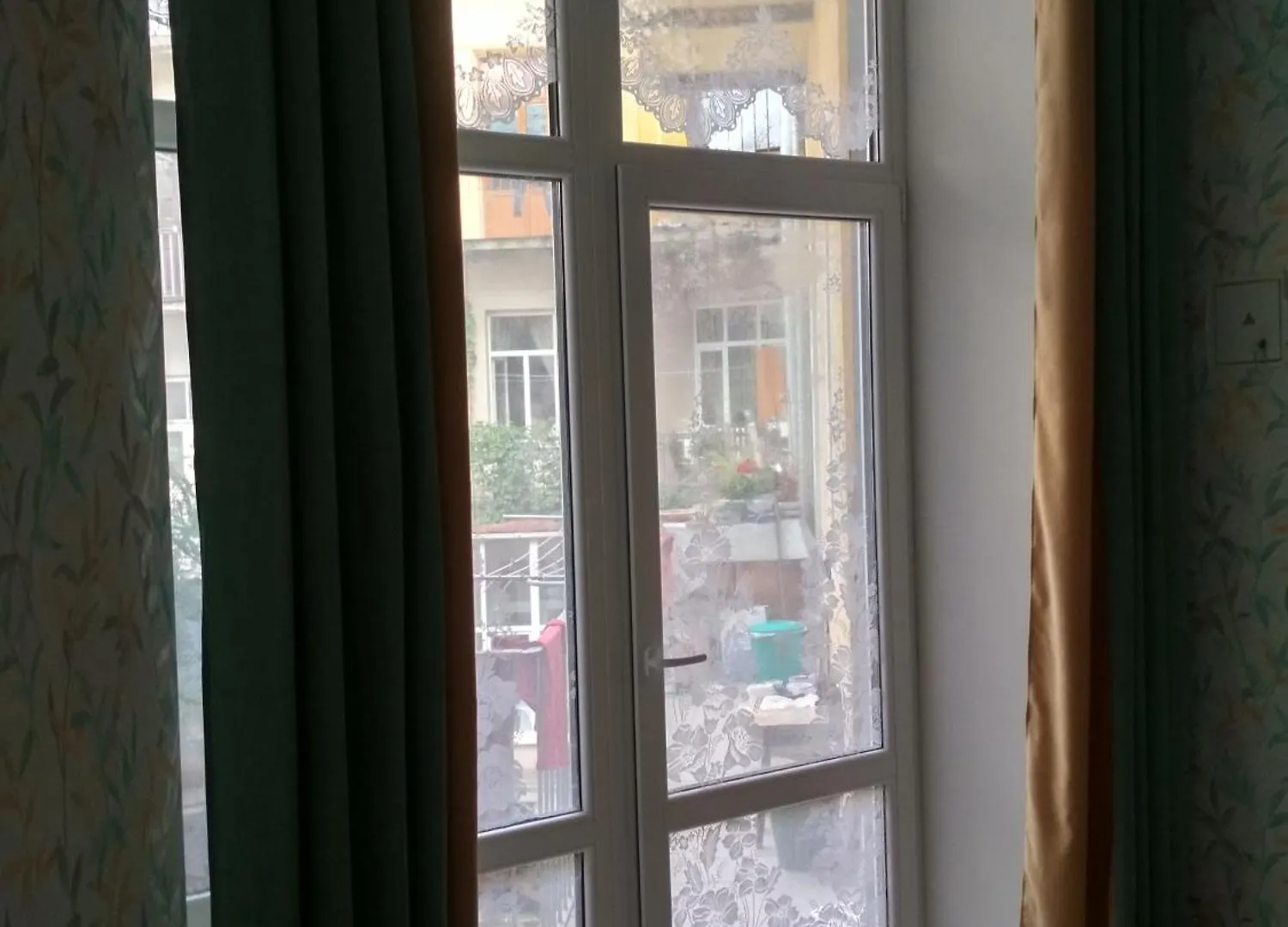 Львовский дворик 0*, Львов